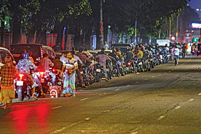 Benzin Warteschlange Bangladesch 2026 Iran Krieg Benzin Warteschlange Bangladesch 2026 Iran Krieg